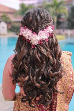 Hair Colour Design, Half Updo Hairstyles, Hairstyles Design, Hair Style Vedio, Sophisticated Hairstyles, Engagement Hairstyles, Hair Color Underneath