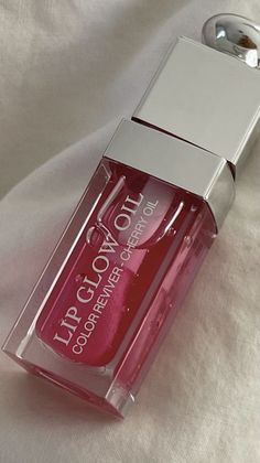 Dior Lipgloss, Lip Glow Oil, Dior Addict Lip Glow, Dior Lip Glow, Dior Addict Lip, Dior Makeup, Fancy Makeup