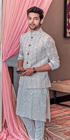 Parth Samthaan In Traditional Wear, Kurta For Boys Wedding, Sadri Designs For Men, Engagement Outfit For Men Indian, Jhodpuri For Men, Engagement Dress Men, Sadri Kurta For Men Wedding, Mens Engagement Outfits Indian Style, Engagement Dress For Men Classy