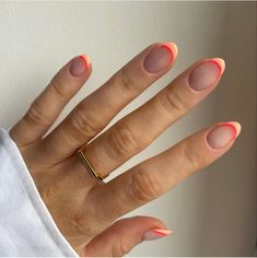 Round Nails French Tip Color, Nails Acrylic For Vacation, Short Oval Summer Nails, Round Colored French Tip Nails, Short Acrylic Nails Round, Elegant Touch Nails, Teen Nails, Short Square Nails, Round Nails