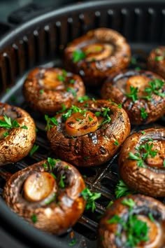 Grilled mushrooms garnished with chopped parsley. Air Fryer Recipes Mushrooms, Air Fryer Zucchini And Mushrooms, Mushrooms In Airfryer, Airfry Mushrooms, Air Fryer Breaded Mushrooms Recipe, Air Fryer Mushrooms Recipe, Air Fryer Mushrooms, Breaded Mushrooms