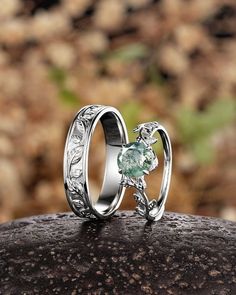 ring Platinum His And Her Wedding Rings, Moss Agate Ring For Men, Magical Wedding Rings, Cute Wedding Bands, Sage Green Wedding Ring, Non Diamond Wedding Rings, Matching Engagement Rings, Green Wedding Ring, Wedding Rings Matching