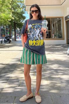 T Shirt Branca, Secret Closet, 2024 Style, Spring Fits, Summer Inspo, Whatsapp Web, Street Style Summer, Mode Inspo, Looks Style