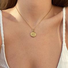 This necklace with a coin pendant is made of stainless steel. It's a beautiful everyday accessory. It has good quality and does not tarnish. Material: Stainless Steel. Finish: 18k Gold Plated. Pendant size: 19mm*16mm. Chain length 45cm (+5cm). 🔸more from us🔸 https://www.etsy.com/shop/DoraJewelryAccessory Necklace Gold Pendant, Tarnished Jewelry, Coin Pendant Necklace, Pendant Necklace Gold, Waterproof Jewelry, Everyday Accessories, Coin Necklace, Coin Pendant, Gold Pendant Necklace