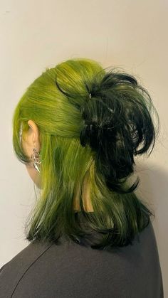 Ombre Hair Color Colorful, Hair Color Accents, Green To Black Hair, Seaweed Green Hair, Green Hair With Black Tips, Silver Green Hair, Lime Green Hair Color, Black Green Hair Color, Strawberry Matcha Hair