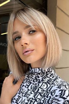 Bob With Curtain Bangs, Fringe Bob, Hair Fringe, Blonde Hair With Bangs, Blonde Bob Hairstyles, Blonde Hair Looks, Haircut And Color, Short Blonde