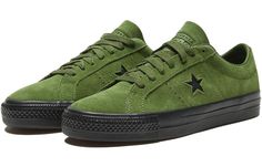 Converse One Star Pro 166838C Converse Skate Shoes, Green Converse Low Top, Baby Dump, Converse One Star Pro, Grunge Shoes, Grunge Fits, Converse Low Tops, Vintage Converse, Streetwear Shoes