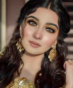 Eid Makeup Look, Eye Makeup Wedding, Makeup Pakistani, Mehndi Makeup, Party Makeup Looks, Digital Marketing Courses