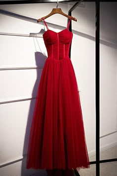 Red Formal Gown, Tulle Party Dress, Dress With Corset, Prom Dress Evening, Custom Prom Dress, Spaghetti Strap Prom Dress, Red Evening Dress, Looks Party, Dress Chiffon