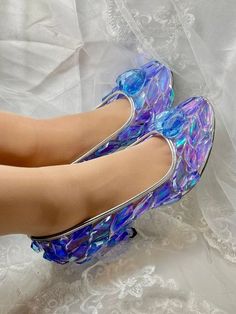 Kids Dress For Birthday, Blue And Purple Wedding Dress, Glass Shoes Cinderella, Purple Dress Shoes, Cinderella Glass Slipper, Mermaid Shoes, Shoes For Wedding, Magic Shoes, Glass Shoes