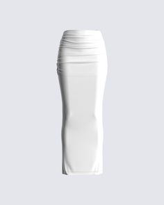 A white maxi skirt is a staple that everyone needs 🙌 With a simple and sleek design, this look is perfect for dressing up or down for any occasion. Made from a slinky jersey fabric, and complete with a mid-rise fit and ruching details 🤍 Clothes White Background, White Maxi Skirt Outfit, Jersey Maxi Skirt, Maxi Skirt Outfit, Fitted Skirts, White Maxi Skirt, Skirts White, White Maxi Skirts, Maxi Skirt Outfits