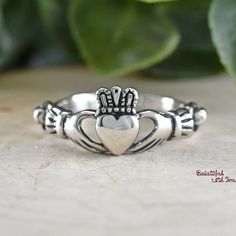 Metal Material: 925 Sterling Silver Metal Stamp: 925 Finish: Rhodium Plated for Tarnish Resistance to Maintain its Original Shine. Face Height:9 mm Band Width :2 mm More Designs Available: https://www.etsy.com/shop/BeautifulWithYou/search?search_query=claddagh&order=date_desc&view_type=gallery&ref=shop_search - Our Sterling Silver Rings Exhibit an Elegant and Luxurious Look at an Affordable Price - Rhodium Plated for Tarnish Resistance to Maintain its Original Shine. It comes with a Claddaugh Ring, Celtic Claddagh Ring, Claddagh Ring Wedding, Silver Claddagh Ring, Mens Skull Rings, Irish Rings, Celtic Ring, Claddagh Ring, Ring Heart