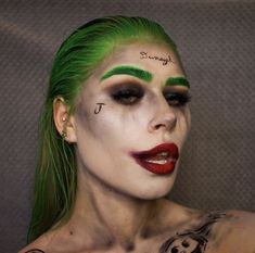 Joker Suide Squad Makeup, Joker Makeup Female, Joker Halloween Makeup, Joker Halloween Costume, Joker Halloween, Joker Makeup, Joker Costume, Hot Halloween Outfits, Amazing Halloween Makeup