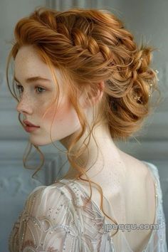 Hair Styles From The Back, Bride In Braids, Bridgerton Hair And Makeup, Victorian Wedding Hairstyles, Bride With Red Hair, Fantasy Wedding Hairstyles, Red Wedding Hairstyles, Red Hair Bride Wedding, Wedding Makeup Red Hair