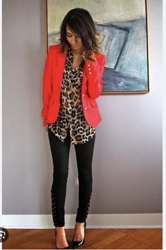 Red Jacket Outfit, Red Blazer Outfit, Holiday Party Outfit Casual, Best Business Casual Outfits, Blazer Outfits Casual, Looks Jeans, Professional Work Outfit, Casual Party Outfit, Spring Work Outfits