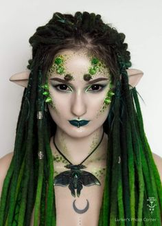 Dreads Diy, Druid Costume, Elf Makeup Tutorial, Warrior Makeup, Faerie Costume, Full Face Makeup Tutorial, Elf Cosplay, Witch Halloween Costume, Face Makeup Tutorial