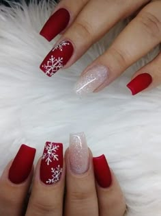 Xmas Nail Designs 2022, Red Nails Polygel, Christmas Nails Simple Classy Coffin, Holiday Nails Winter Christmas French Tip, Cute Short Acrylic Nails Square Christmas, Christmas Sns Nails Design, Crismas Nails Short, Christmas Themed Nails Short, Dip Nails Ideas Christmas