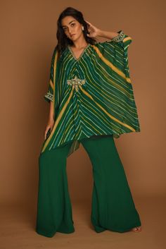 Editor's Note V-neck Kaftan Top With Embroidered Cuffs And Palazzo Pant Fabric: Georgette Color: Emerald Green  Care: Dry Clean Only Kaftan Pant Set, Yellow Kaftan, Top With Palazzo, Green Kaftan, Embroidered Cuffs, Printed Kaftan, Kaftan Tops, Mehendi Outfits