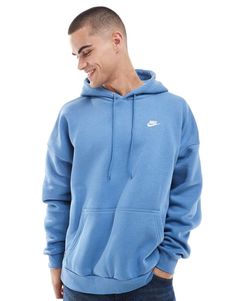 Hoodies & Sweatshirts by Nike Layer up Drawstring hood Long sleeves Nike branding Pouch pocket Regular fit