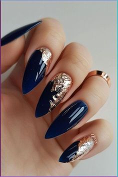 20+ Stunning Winter And Charismas Pearl Nails   Ideas to Make Your Fingers Shine Navy And Gold Foil Nails, Autumn Foil Nails, Dark And Gold Nails, Rose Gold Foil Nails Designs, Auburn Nails Designs, Autumn Blue Nails, Autumn Nails Blue, Dubai Nails Design, Navy Blue And Gold Nail Designs