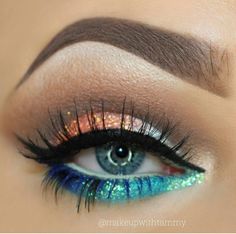 Blue, turquoise, green, tangerine, orange, peach, glitter eye makeup by @makeupwithtammy Under Eye Glitter, Surfer Girl Workout, Surfer Girl Bedroom, Peach And Turquoise, Surfer Girl Outfits, Eye Glitter, Girl Surfer, Show Makeup