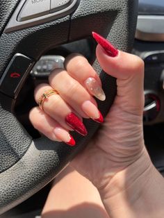 Short Red Nails, Red Acrylic Nails, Glow Nails, Glam Nails, Xmas Nails, Chic Nails, Best Acrylic Nails, Stiletto Nails, Cute Acrylic Nails