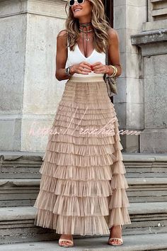 Tulle Skirt Outfits, Tule Rok, Gonna In Tulle, Tulle Long Skirt, White Dress Formal, Tulle Maxi Skirt, Plus Size Sleepwear, Maxi Rok, Flowy Design