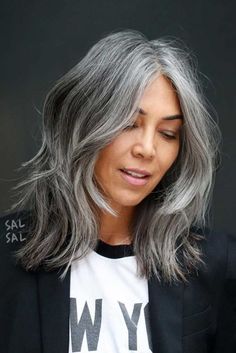 17 Lob Haircut Ideas 2024: Long, Short, Curly, Fine Hair, and More Before And After Bob Hairstyles, Gray Lob Haircut, Grey Brown Hair, Grey Blending, Haircut 2024, Going Grey, Grey Hair Inspiration, Beautiful Gray Hair, Natural Gray Hair