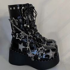 Sabo One Piece, Goth Shoes, Yeezy Sneakers, New Rock, Swag Shoes, Fashion Mistakes, Really Cute Outfits, Pretty Shoes, 10 Pounds