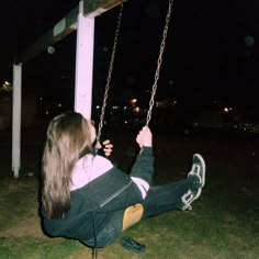 ▀▄▀▄▀▄ ʜʏɢᴡᴀᴛ ▄▀▄▀▄▀ Hanging Out Aesthetic, Out Aesthetic, Friends Hanging Out, Night Vibes, 背景 シンプル, Grunge Photography, Teenage Dream, Night Aesthetic, Insta Photo Ideas