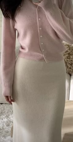 Outfits For Errands Casual, Modest Winter Outfits Aesthetic, Rok Outfit, Cute Modest Outfits, Modest Fashion Outfits, White Skirt, Feminine Outfit, 가을 패션