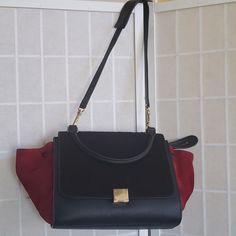 2-Way Handbag Shoulder Bag. Outside A Pony Hair: Light Scratches On Hardware, Edges & Trimmings Are In Excellent Condition Insert Lock And Zipper Closure. Celine Black Shoulder Bag, Celine Luggage Micro, Mini Hand Bag, Celine Shoulder Bag, Hair Light, Celine Handbags, Denim Shoulder Bags, A Pony, Mini Hands