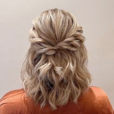 60 Trendiest Updos for Medium Length Hair Shoulder Length Upstyles, Short Medium Wedding Hair, Hair Dos For Medium Length Hair, Wedding Hairstyles For Short Hair Shoulder Length, Mid Length Hair Bride, Bridesmaid Hairstyles For Shoulder Length Hair, Wedding Hairstyle Shoulder Length, Quick Easy Hairstyles For Shoulder Length Hair, Modern Updos For Medium Length Hair