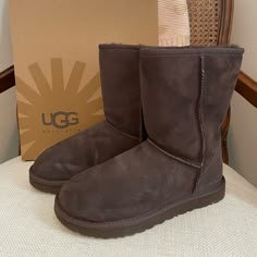 Ugg Classic Short Boot In Chocolate. Size 7. Gently Used. Price Includes Original Box. Dark Brown Ugg Boots, Uggs Collection, Dark Brown Uggs, Chocolate Uggs, Chocolate Ugg Boots, Winter Uggs, Thrift Board, Brown Uggs, Brown Ugg Boots