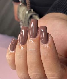 Brown Nail Acrylic, Brown Nails On Brown Skin, Nails Ideas Brown, Acrylic Brown Nails, Nails Acrylic Brown, Nail Design Brown, Brown Nails Acrylic, Brown Nails Ideas, Nails On Brown Skin