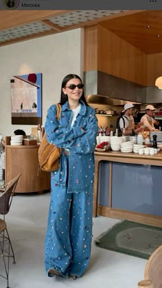 Denim On Denim Spring Outfit, Maximalist Fashion Aesthetic, Denim Sets Women, Colorful Chic Outfit, Fun Colorful Outfits, Nostalgic Outfits, Looks Jeans, Maximalist Style, Styling Outfits