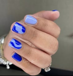 Monochromatic Nail Art, Gel Manicure Ideas For Short Nails Summer, Mail Ideas Summer, Nail Paint Ideas For Short Nails, Peggy Gou Nails, Short Nails Ideas Aesthetic, Short Spring Nails 2023, Gel Manicure With Design, Short Hard Gel Nails