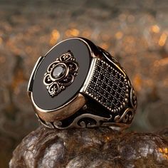 Mens Ring Designs, Mens Rings Fashion, Black Pearls, Mens Rings, Mens Gold Rings, Classy Men, Black Ring, Mens Silver Rings