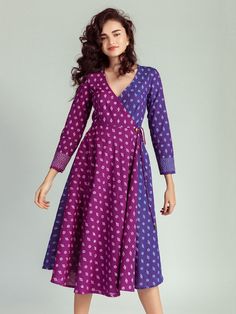 वेस्टर्न ड्रेस, Ikkat Dresses, Cotton Wrap Dress, Bandhani Dress, Casual Frocks, Frock Fashion, Ikat Dress, Frock Patterns