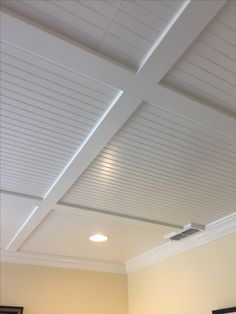 the ceiling in this room is painted white