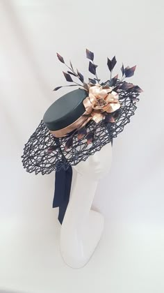 Types Of Hats For Women, Fascinator Hats Diy, Classy Hats, Sinamay Hats, Tea Party Hats, Elegant Hats, Kentucky Derby Hats, Diy Hat, Millinery Hats