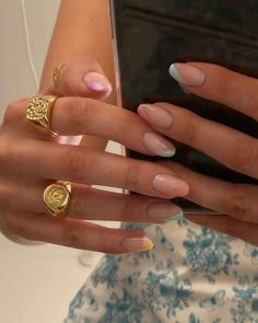 TENDENCIAS BELLEZA 2020 - BLOG DE BELLEZA - LULALOGY Fine Nails, Nails And Rings, Makeup Nails Designs, Easy Nails, Nail Swag, Pastel Nails, Nailed It