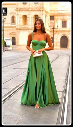 Dazzle in style with a summer wedding guest dress. Discover breezy and chic options perfect for celebrating love under the sun. Rustic Wedding Gowns, Tiered Prom Dress, Couture Looks, Pink Homecoming Dress, Rustic Wedding Dresses, Purple Prom Dress, Green Bridesmaid Dresses