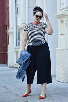 Square Pants Outfit, Outfit For Plus Size, Short Plus Size Fashion, Body Positive Fashion, Culotte Style, Square Pants, Plus Size Outfit