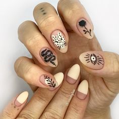 🎨 40+ Cream and Black Nails: Creative Inspirations for Your Next Manicure Check more at https://mangadexx.com/%f0%9f%8e%a8-40-cream-and-black-nails-creative-inspirations-for-your-next-manicure/ Cream And Black Nails, Nails Creative, Boho Nails, Rose Nails, Black Nail Designs, Black Nail, Hair Skin Nails, Acrylic Designs