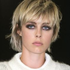 Simply Hairstyles, Short Punk Hair, Short Shaggy Haircuts, Shag Hairstyles, Punk Hair, Cut Her Hair, Great Hairstyles, Edgy Hair, Shag Haircut