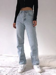 High Waist Jeans Style, High Waist Baggy Jeans, Baggy Jeans Women, Baggy Jeans For Women, Teen Jeans, Jean Fashion, Throwing Fits, Mom Jeans Style, Office Fashion Women