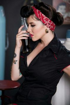 Stile Pin Up, Cabelo Pin Up, Vestidos Pin Up, Mode Rockabilly, Rockabilly Mode, Rockabilly Looks, 50s Hairstyles, Pin Up Looks