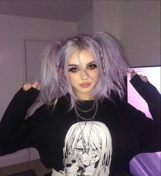 summer hairstyles curtain bangs dyed hair ideas Alternative Hair Dye, Concert Hair, Glowup Tips, Extension Hair, Lilac Hair, Penteado Cabelo Curto, Rock Punk