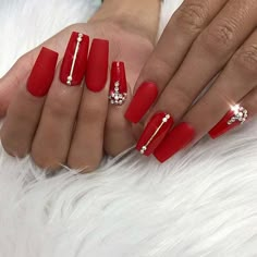 Red Coffin Nails, Red Coffin, Prom Nails Red, Bright Nail Art, Red Nail Art, Red Acrylic Nails, Bright Nails, Coffin Nails Long